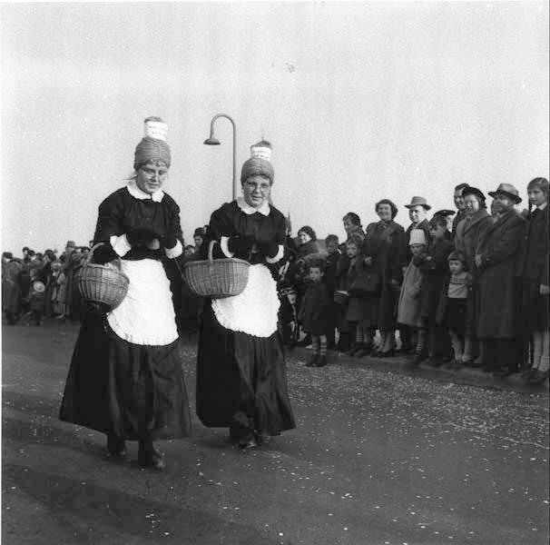 Carnaval 1956 verkleed als Mooswief 